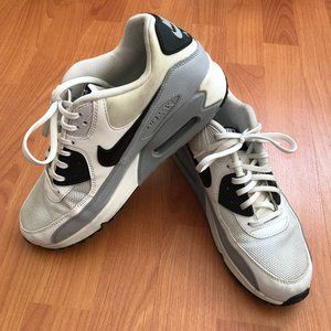 Nike Air Max 90 Women's white gray black 9.5